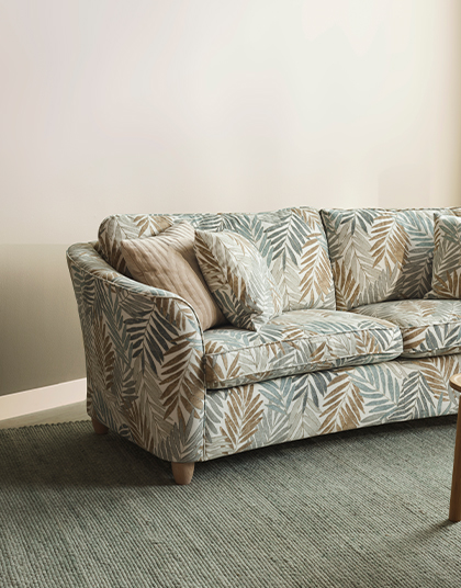 Mönstrad soffa bröderna anderssons