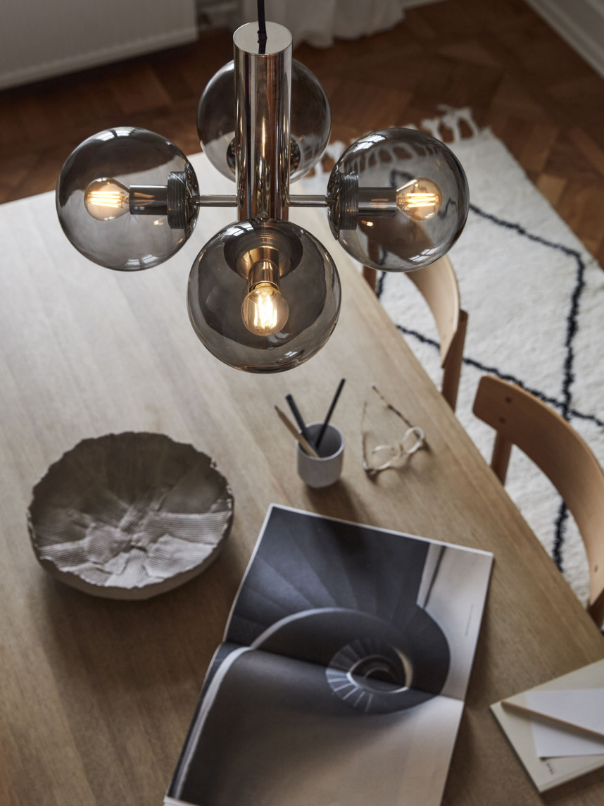 AVENUE Taklampa Silver