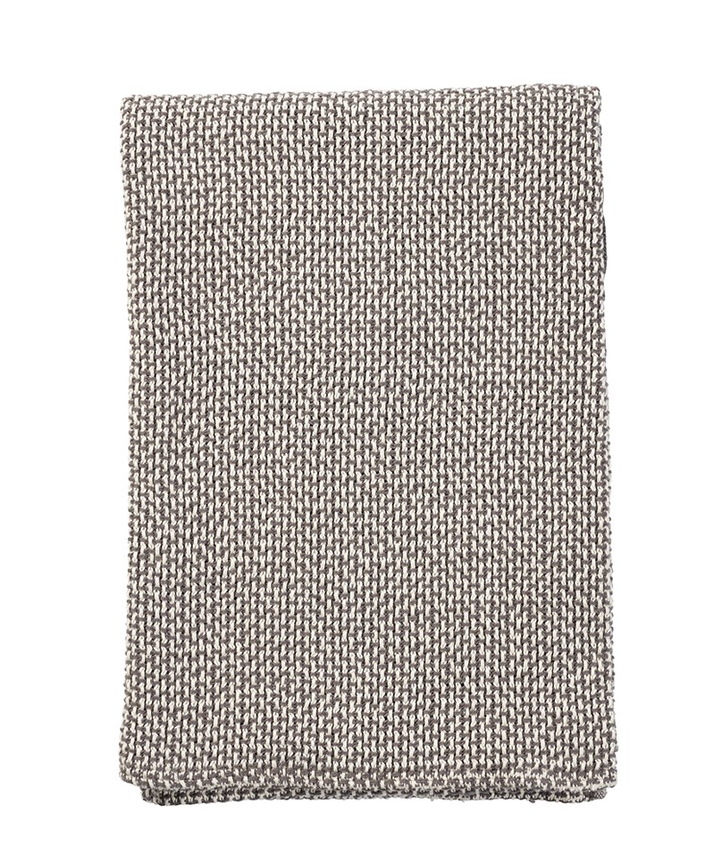Grå