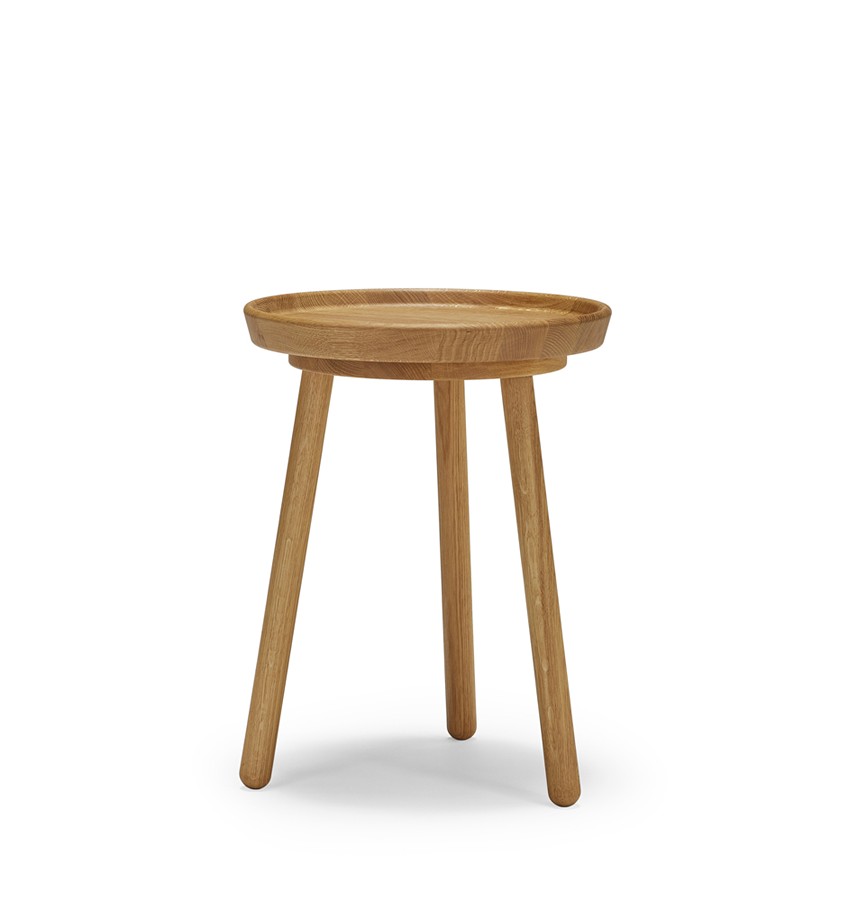 TUREEN Satsbord Massiv ek Naturell olja. Ø38 cm.