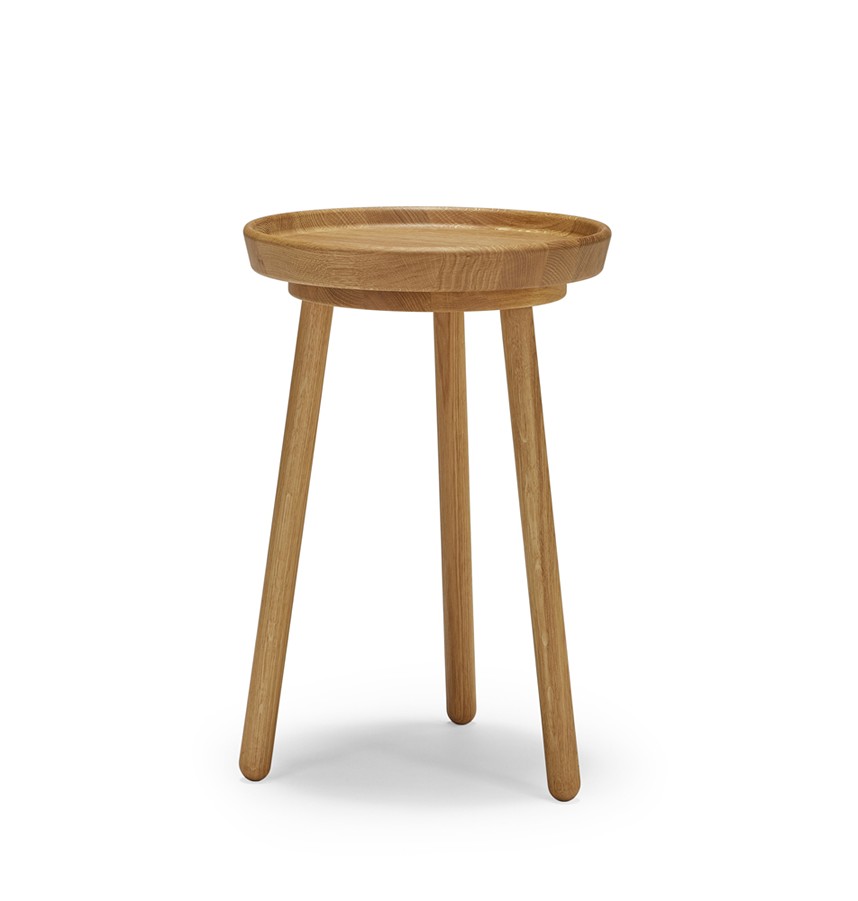 TUREEN Satsbord Massiv ek Naturell olja. Ø38 cm.