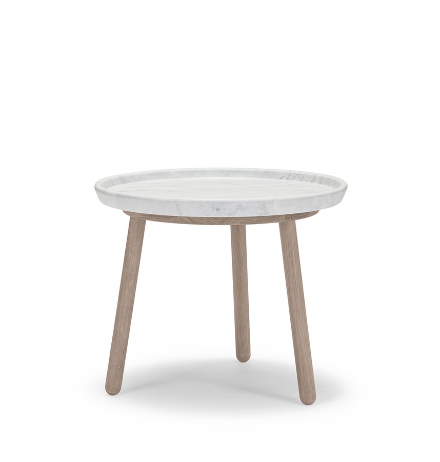 TUREEN Satsbord Massiv ek Vitolja. Ø52 cm. Carrara.