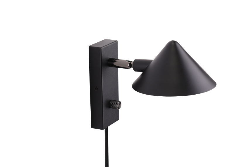KURO Vägglampa Svart