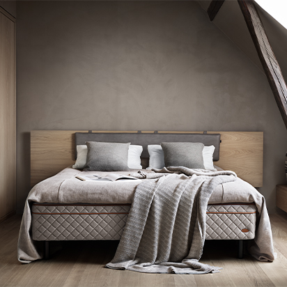 Beige säng från Dux