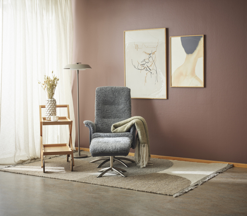 LYCKÅ Fåtölj inklusive pall Fårskinn Ljusgrå