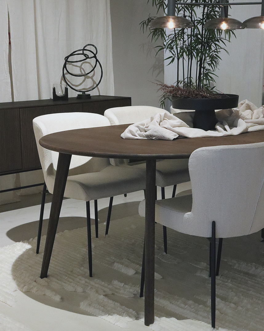 CLEAN Matbord Massiv ek Brunoljad inkl. iläggsskiva