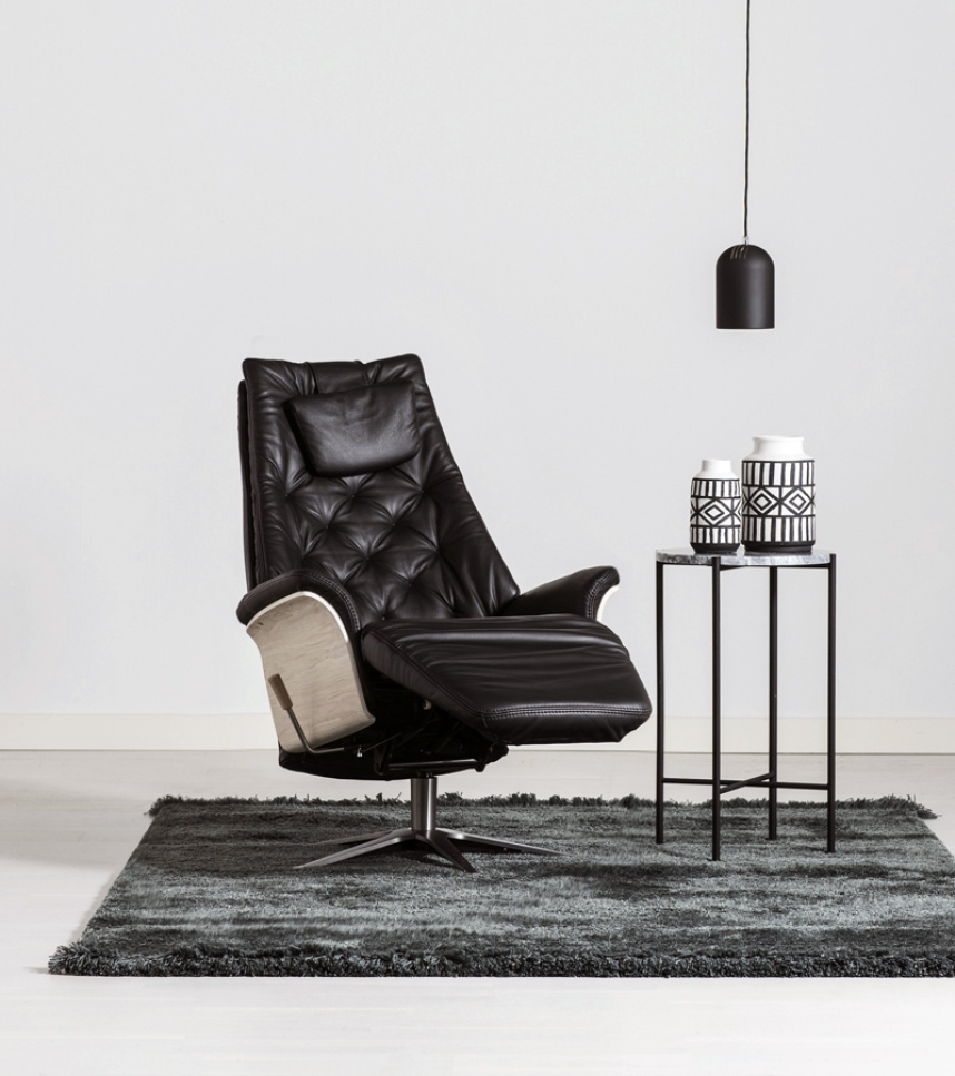 VELLINO LUX Fåtölj Läder Svart