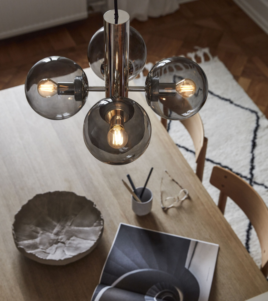 AVENUE Taklampa Silver