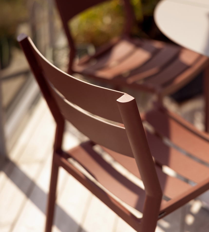 DELIA Utestol Zin Red