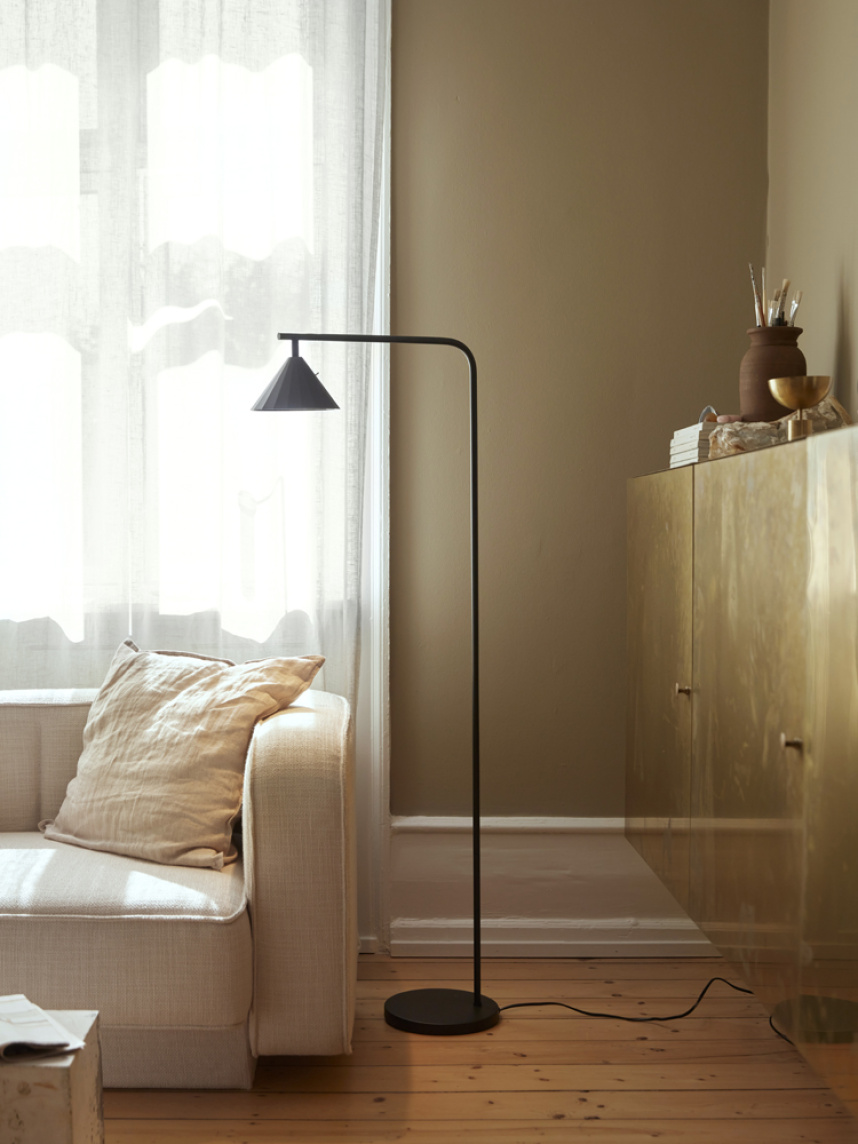 RAIN Golvlampa Svart