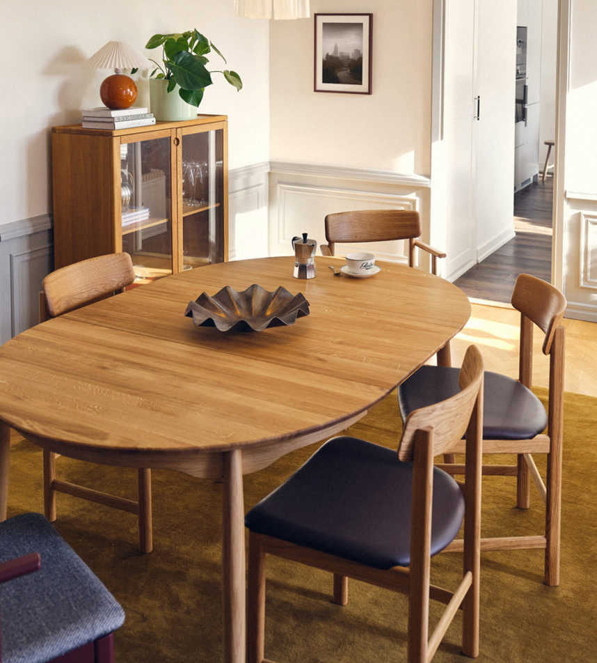 CARL Matbord Massiv ek naturell olja. Delbart.