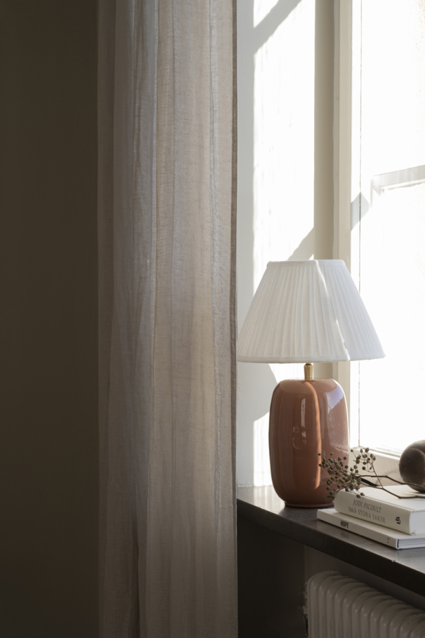 EMILY Bordslampa Dusty Pink