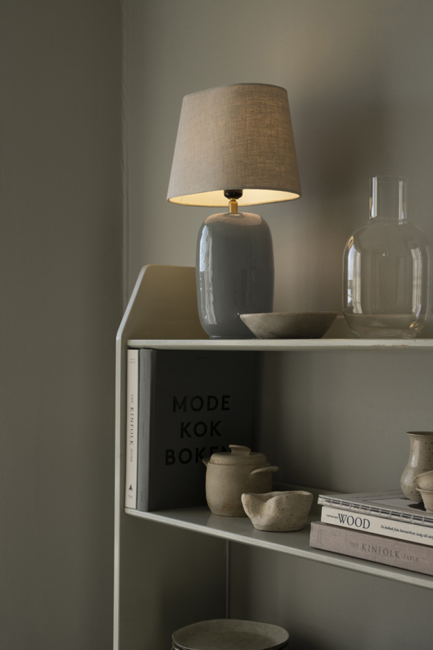 EMILY Bordslampa Dusty Green