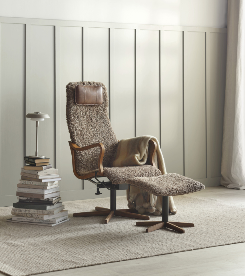 CHIC Fåtölj inklusive pall Fårskinn Skandilock Drake